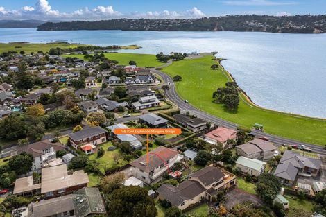 Photo of property in 76b Kiwi Esplanade, Mangere Bridge, Auckland, 2022