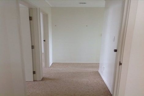 Photo of property in 2/13 Alexander Street, Papakura, 2110