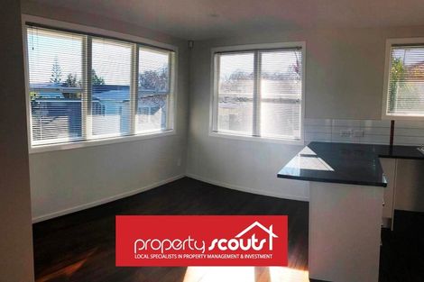 Photo of property in 76 Gloria Avenue, Te Atatu Peninsula, Auckland, 0610