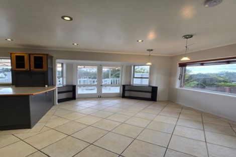 Photo of property in 18 Long Street, Torbay, Auckland, 0630