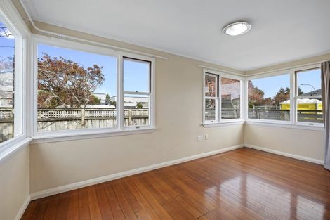 Photo of property in 11 Cornwall Street, Brooklands, New Plymouth, 4310