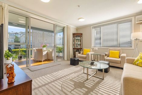 Photo of property in 86 Rewa Rewa Lane, Orewa, 0931