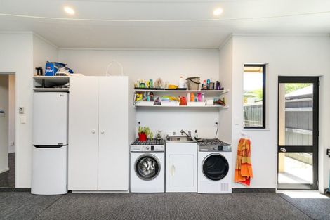 Photo of property in 6 Dougherty Place, Hokowhitu, Palmerston North, 4410