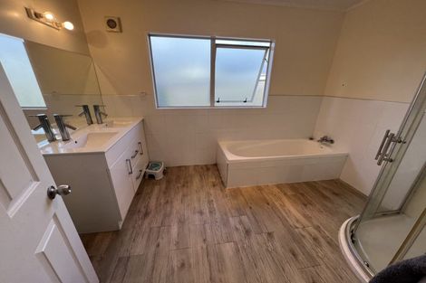 Photo of property in 12b Rosier Road, Glen Eden, Auckland, 0602