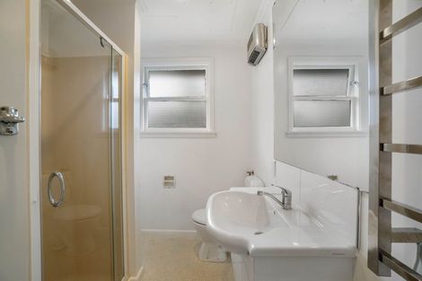 Photo of property in 112a Totara Street, Riccarton, Christchurch, 8041