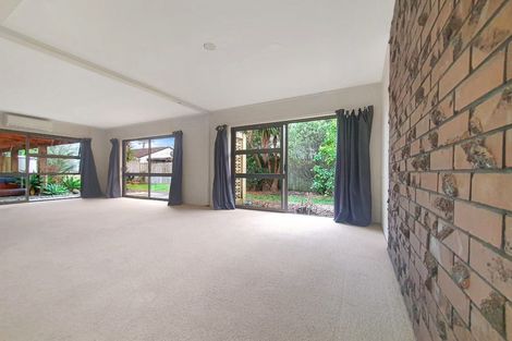 Photo of property in 130a Bruce Mclaren Road, Henderson, Auckland, 0612