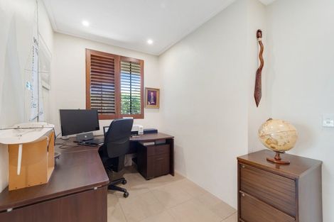 Photo of property in 2 Glenoaks Rise, Mellons Bay, Auckland, 2014