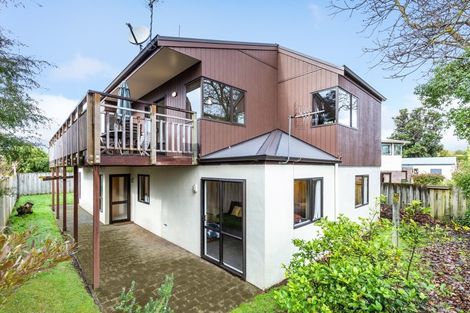 Photo of property in 2/11 Kereru Street, Two Mile Bay, Taupo, 3330