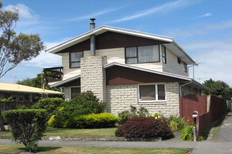 Photo of property in 28 Staffa Street, Woolston, Christchurch, 8062