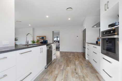 Photo of property in 128 Adler Drive, Ohauiti, Tauranga, 3112