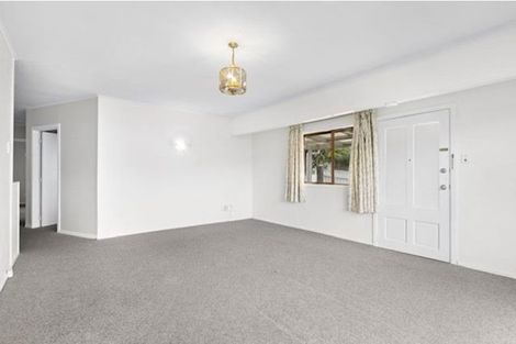 Photo of property in 16 Rotoiti Avenue, Pakuranga Heights, Auckland, 2010