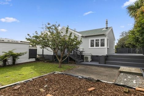 Photo of property in 3 Garden Road, Avalon, Lower Hutt, 5011