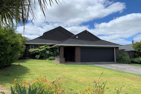 Photo of property in 20 Tatyana Place, Massey, Auckland, 0614