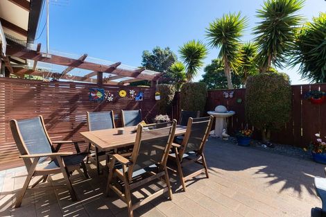 Photo of property in 7 Central Park, Paraparaumu Beach, Paraparaumu, 5032