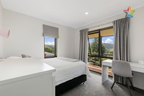 Photo of property in 136 Holborn Drive, Stokes Valley, Lower Hutt, 5019