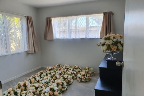 Photo of property in 15 Ashley Avenue, Mangere East, Auckland, 2024