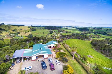 Photo of property in 187 Valley Road, Waimauku, 0881