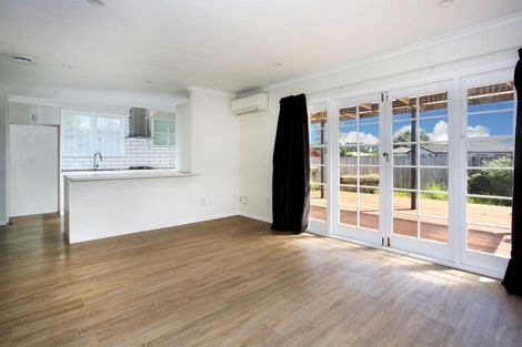 Photo of property in 1/1 Cooper Place, Papakura, 2110