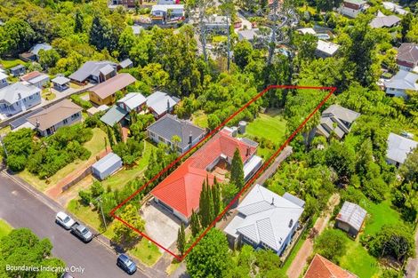 Photo of property in 48 Fairmount Road, Titirangi, Auckland, 0604