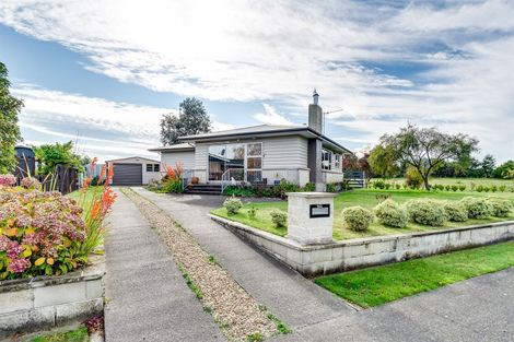 Photo of property in 140 Westminster Avenue, Tamatea, Napier, 4112