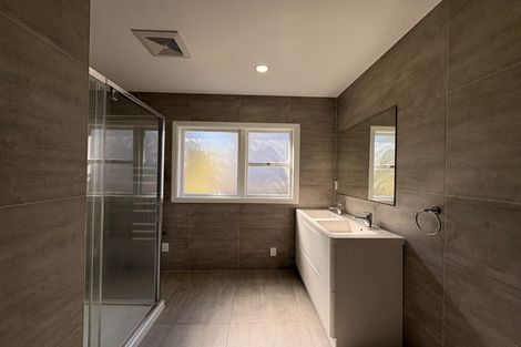 Photo of property in 120 Wheturangi Road, Greenlane, Auckland, 1051