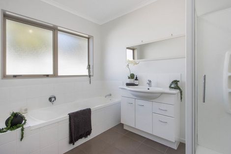 Photo of property in 74a Park Road, Katikati, 3129