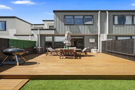 Photo of property in 28 Karoro Road, Flat Bush, Auckland, 2019