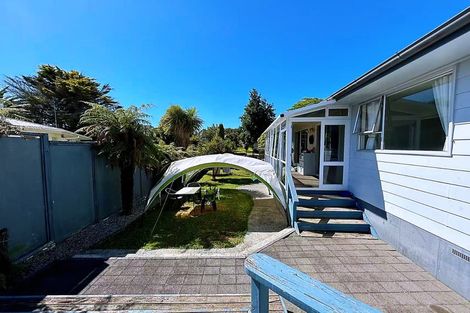 Photo of property in 2 Hatea Place, Dinsdale, Hamilton, 3204