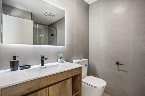 Photo of property in 10 Greenbrier Street, Westgate, 0814