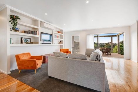 Photo of property in 51 Balboa Drive, Matakatia, Whangaparaoa, 0930