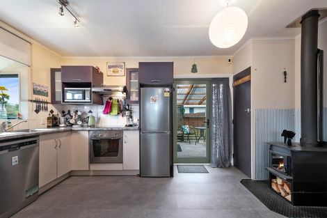 Photo of property in 17 Runuku Grove, Turangi, 3334