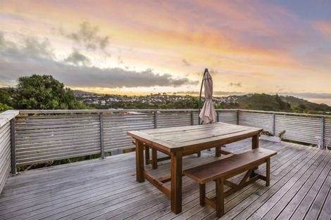 Photo of property in 5 Garboard Lane, Whitby, Porirua, 5024