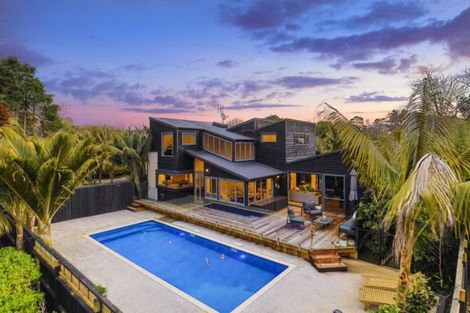 Photo of property in 6 Birchwood Grove, Greenhithe, Auckland, 0632