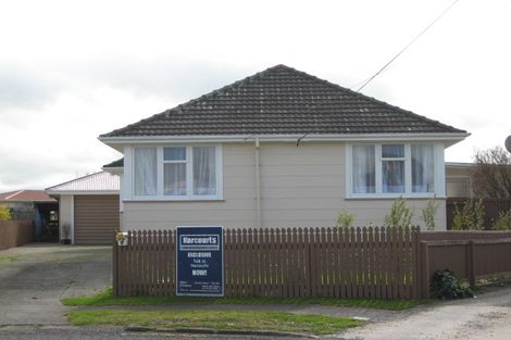 Photo of property in 1 Avon Street, Stratford, 4332