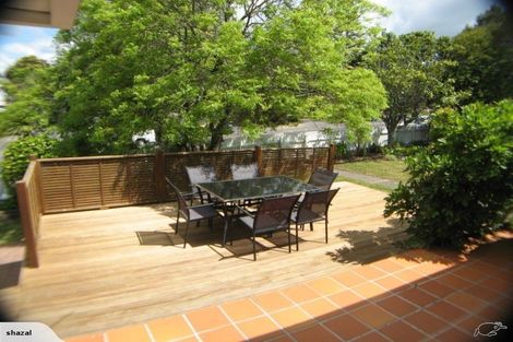 Photo of property in 19 Woodstock Road, Forrest Hill, Auckland, 0620