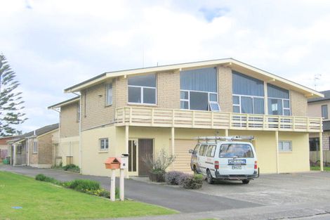 Photo of property in 2/12 Fairway Avenue, Mount Maunganui, 3116