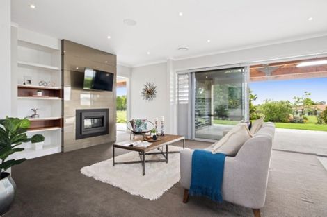 Photo of property in 96 Dyke Road, Karaka, Papakura, 2580