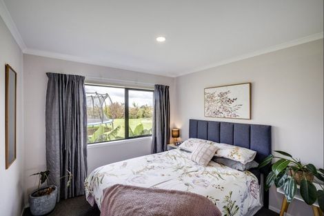 Photo of property in 174 Eskridge Drive, Eskdale, Napier, 4182