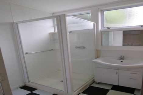 Photo of property in 19 Cook Street, Marfell, New Plymouth, 4310