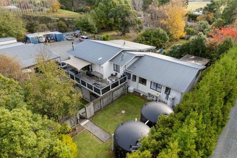 Photo of property in 193 Katherine Mansfield Drive, Whitemans Valley, Upper Hutt, 5371