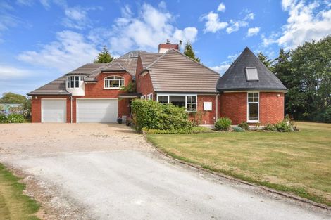 Photo of property in 21 Helensbrook Road, Milton, 9220