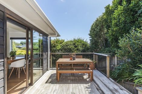 Photo of property in 11 Eclipse Lane, Whitby, Porirua, 5024