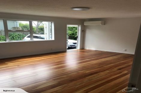 Photo of property in 2/74 Creswick Terrace, Northland, Wellington, 6012