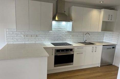 Photo of property in 13c/71 Spencer Road, Oteha, Auckland, 0632