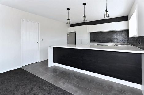 Photo of property in 4/2 Dyers Pass Road, Cashmere, Christchurch, 8022