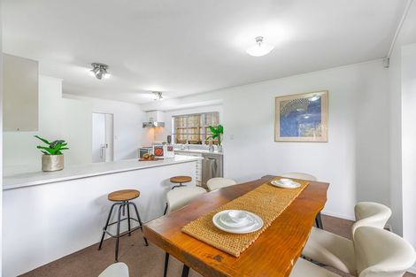 Photo of property in 8e Rathgar Road, Henderson, Auckland, 0610