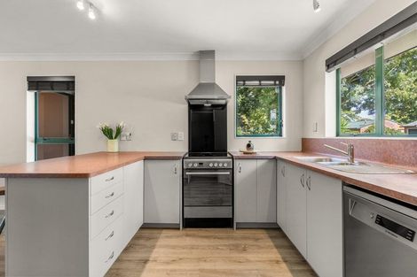 Photo of property in 4 Morton Place, Leamington, Cambridge, 3432