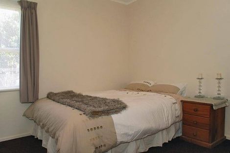 Photo of property in 11 Baffin Grove, Kingston, Wellington, 6021