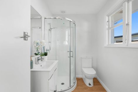 Photo of property in 1 Shaftesbury Street, Avonhead, Christchurch, 8042