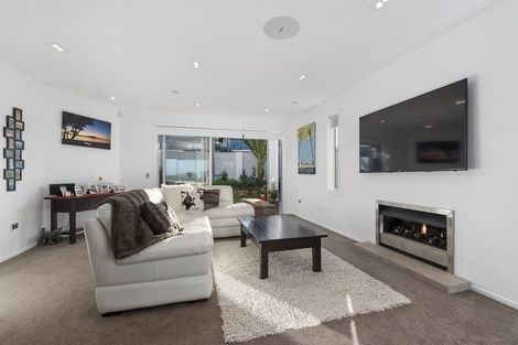 Photo of property in 11 Prospect Terrace, Milford, Auckland, 0620